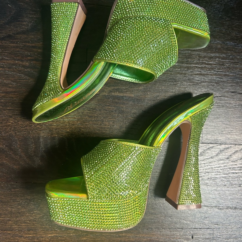Liliana Sparkling Green Platform Heels Dolls Kills - Never worn